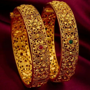 HAYA BANGLE